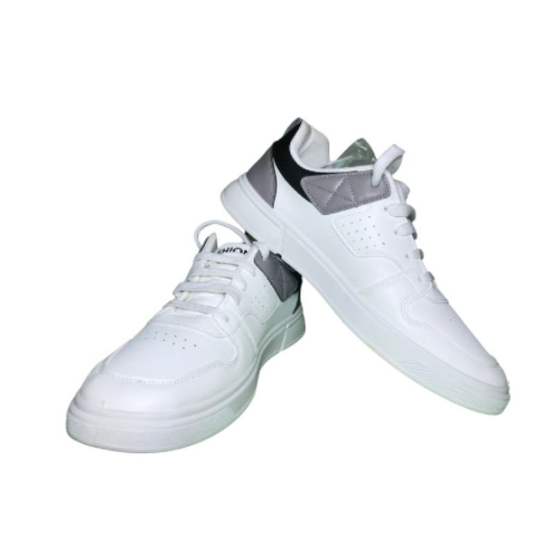 Step Up Your Style: How to Rock White Sneakers with Any Outfit